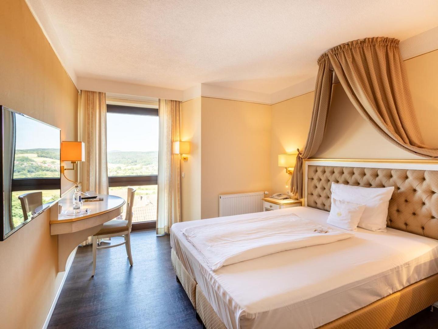 Burghotel Staufenberg Staufenberg  Экстерьер фото