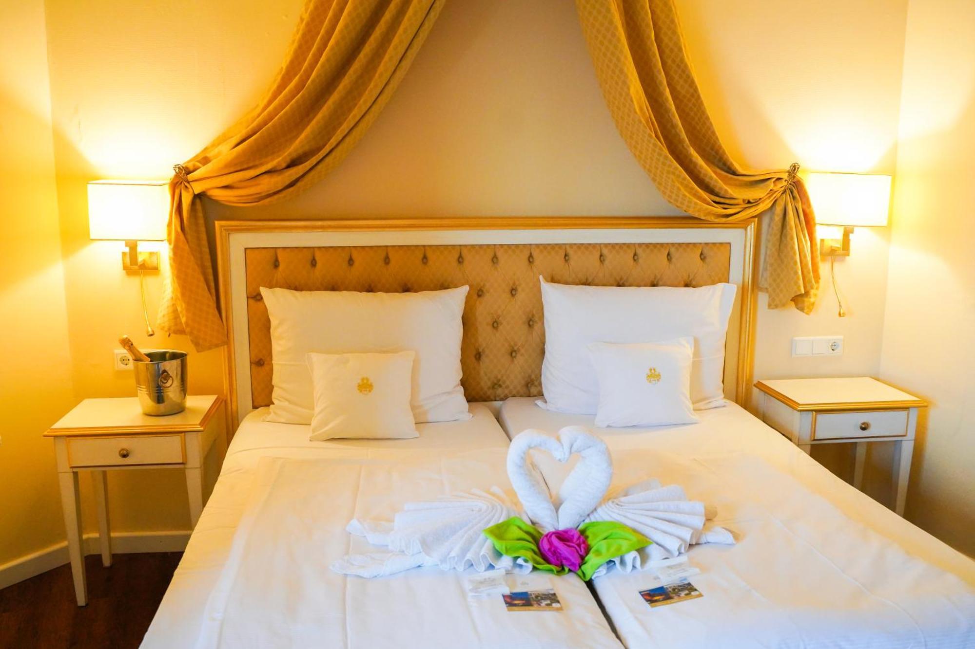 Burghotel Staufenberg Staufenberg  Экстерьер фото