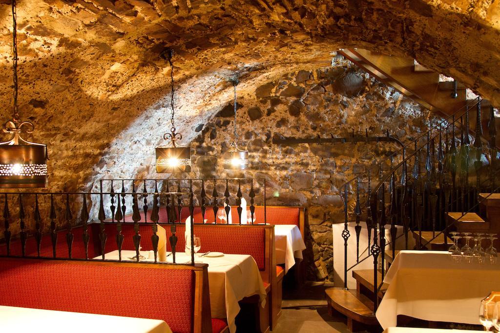 Burghotel Staufenberg Staufenberg  Экстерьер фото